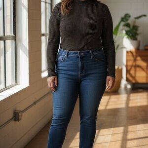 AKIRA Black and Gold Ribbed Long Sleeve Top